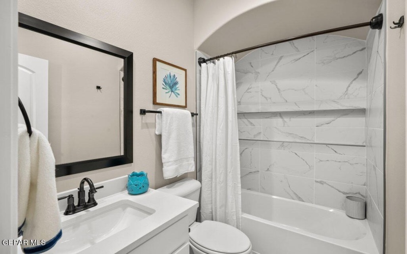 10705 Daryl Johnston Street, El Paso, TX 79924, 3 Habitaciones Habitaciones , ,2 BañosBaños,Residential,En Venta,10705 Daryl Johnston Street,926391