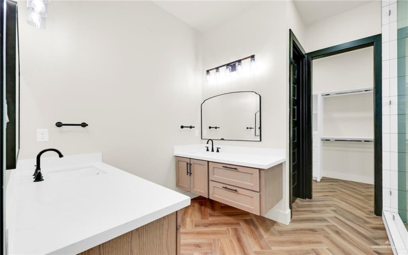 3004 Truman Avenue, Mission, TX 78574, 4 Bedrooms Bedrooms, ,5 BathroomsBathrooms,Residential,For Sale,3004 Truman Avenue,475903