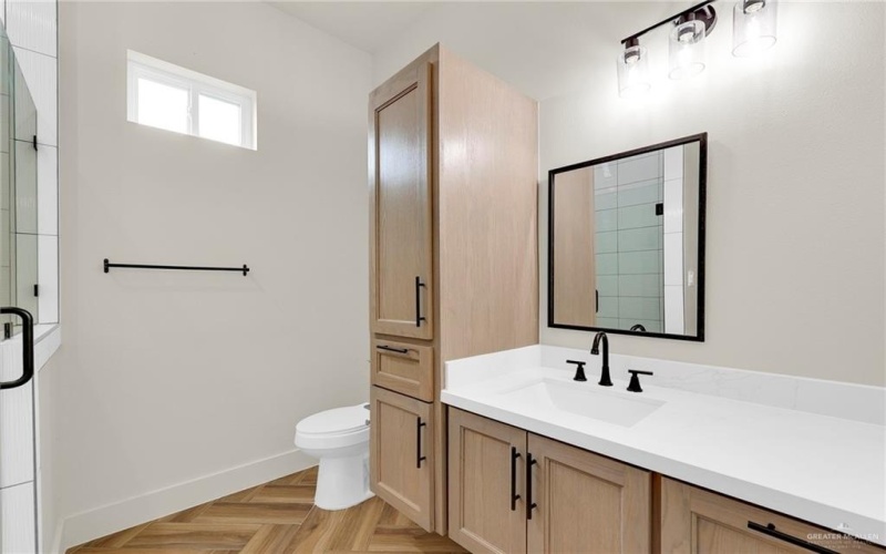 3004 Truman Avenue, Mission, TX 78574, 4 Bedrooms Bedrooms, ,5 BathroomsBathrooms,Residential,For Sale,3004 Truman Avenue,475903