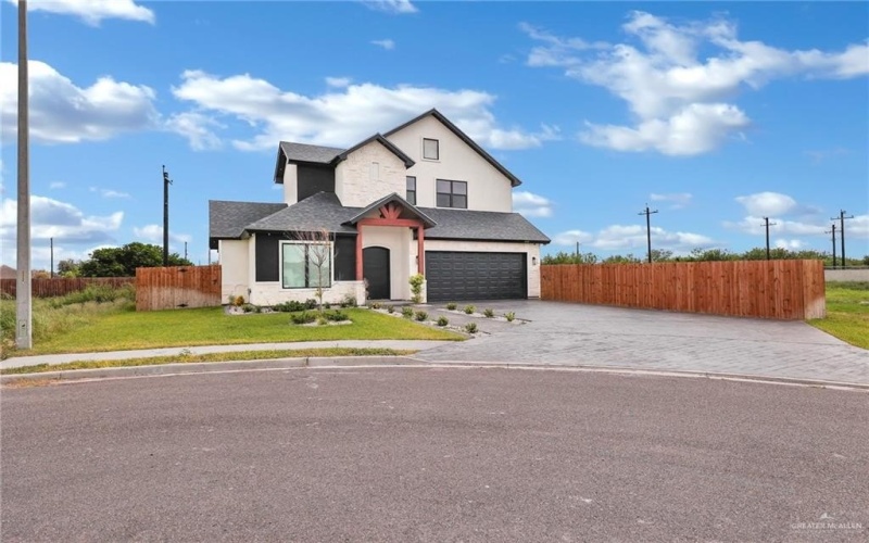 3004 Truman Avenue, Mission, TX 78574, 4 Bedrooms Bedrooms, ,5 BathroomsBathrooms,Residential,For Sale,3004 Truman Avenue,475903