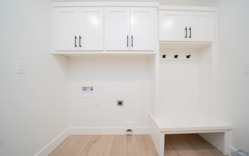 327 Saddle Brook Drive, Hallsville, TX 75650, 4 Habitaciones Habitaciones , ,3 BañosBaños,Residential,En Venta,327 Saddle Brook Drive,0,20254863