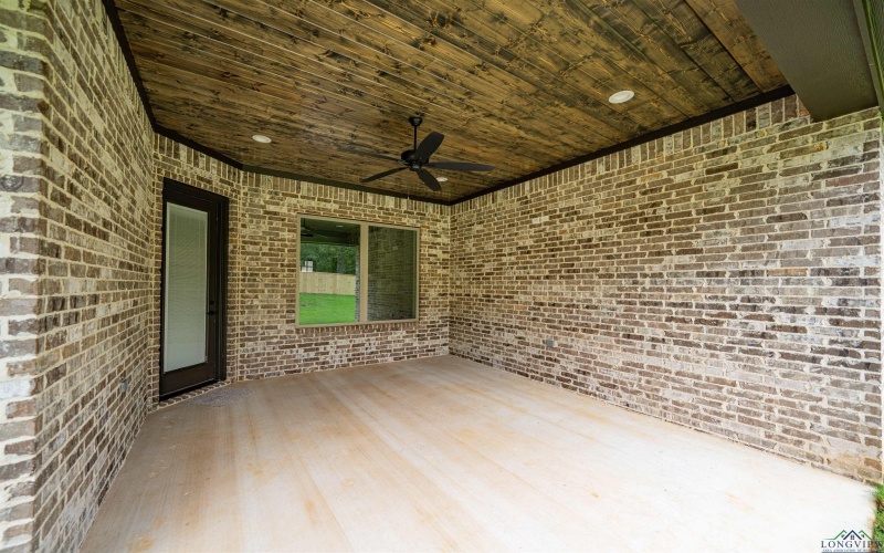 327 Saddle Brook Drive, Hallsville, TX 75650, 4 Habitaciones Habitaciones , ,3 BañosBaños,Residential,En Venta,327 Saddle Brook Drive,0,20254863