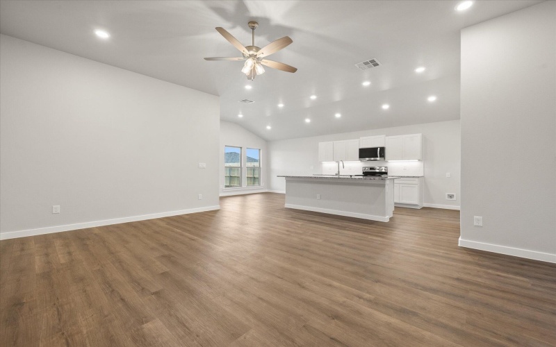 7008 14th Street, Lubbock, TX 79416, 3 Bedrooms Bedrooms, ,2 BathroomsBathrooms,Residential,For Sale,7008 14th Street,202557767