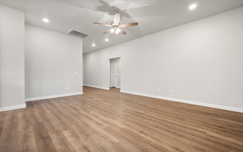 7008 14th Street, Lubbock, TX 79416, 3 Bedrooms Bedrooms, ,2 BathroomsBathrooms,Residential,For Sale,7008 14th Street,202557767