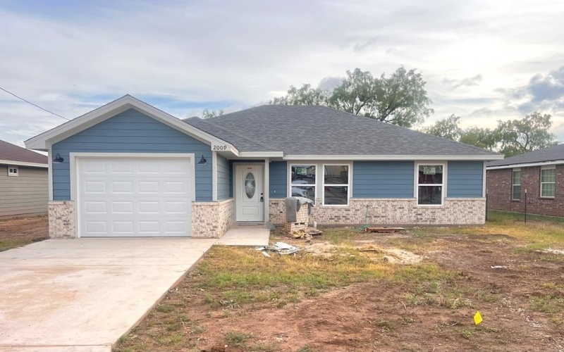 2009 Hudson St, San Angelo, TX 76903, 3 Bedrooms Bedrooms, ,2 BathroomsBathrooms,Residential,For Sale,2009 Hudson St,128293