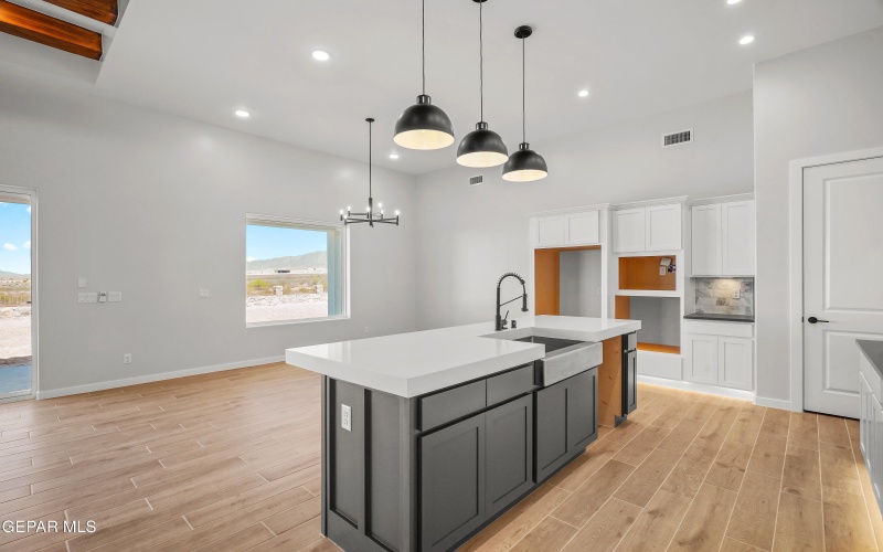 7351 Cimarron Rim Drive, El Paso, TX 79911, 4 Habitaciones Habitaciones , ,3 BañosBaños,Residential,En Venta,7351 Cimarron Rim Drive,907306