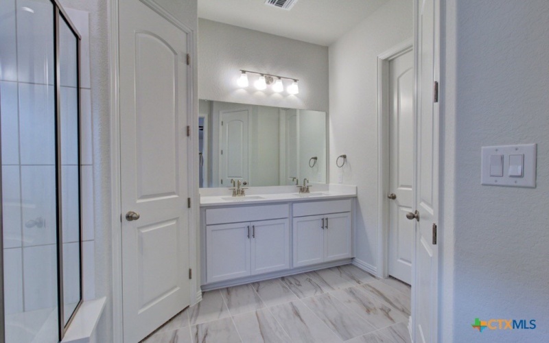 1735 Heritage Maples, New Braunfels, TX 78132, 3 Bedrooms Bedrooms, ,2 BathroomsBathrooms,Residential,For Sale,1735 Heritage Maples,556210