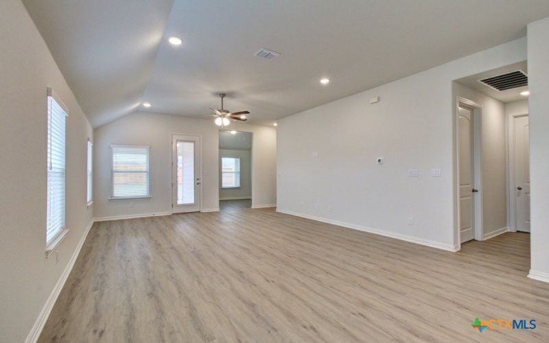 1735 Heritage Maples, New Braunfels, TX 78132, 3 Bedrooms Bedrooms, ,2 BathroomsBathrooms,Residential,For Sale,1735 Heritage Maples,556210
