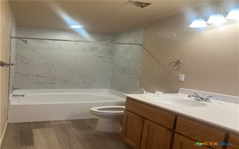 6203 Twistleaf Lane #A & B, Killeen, TX 76543, ,Residential,En Venta,6203 Twistleaf Lane,566761