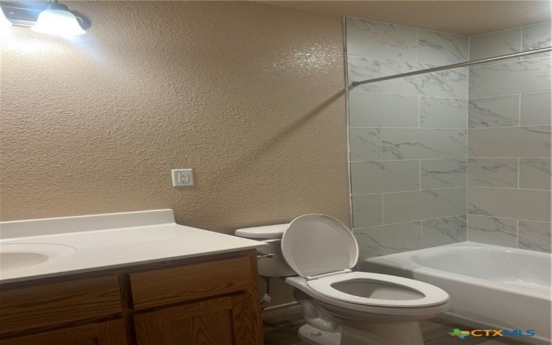 6205 Twistleaf Lane #A & B, Killeen, TX 76543, ,Residential,En Venta,6205 Twistleaf Lane,0,566838