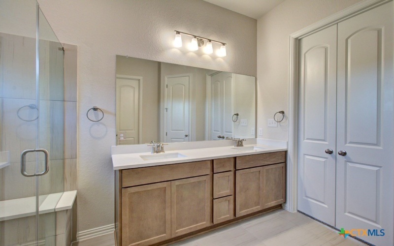 1739 Heritage Maples, New Braunfels, TX 78132, 4 Bedrooms Bedrooms, ,3 BathroomsBathrooms,Residential,For Sale,1739 Heritage Maples,576644