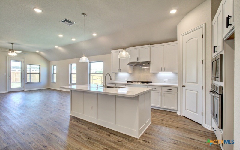 1739 Heritage Maples, New Braunfels, TX 78132, 4 Bedrooms Bedrooms, ,3 BathroomsBathrooms,Residential,For Sale,1739 Heritage Maples,576644