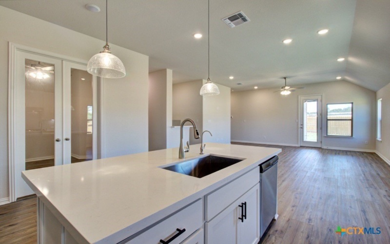 1739 Heritage Maples, New Braunfels, TX 78132, 4 Bedrooms Bedrooms, ,3 BathroomsBathrooms,Residential,For Sale,1739 Heritage Maples,576644