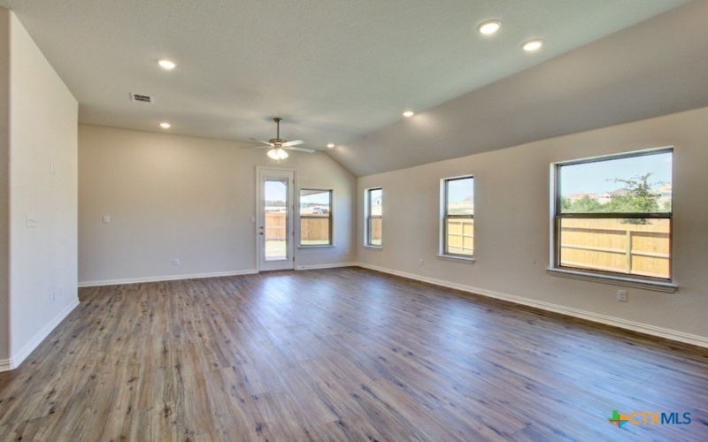 1739 Heritage Maples, New Braunfels, TX 78132, 4 Bedrooms Bedrooms, ,3 BathroomsBathrooms,Residential,For Sale,1739 Heritage Maples,576644