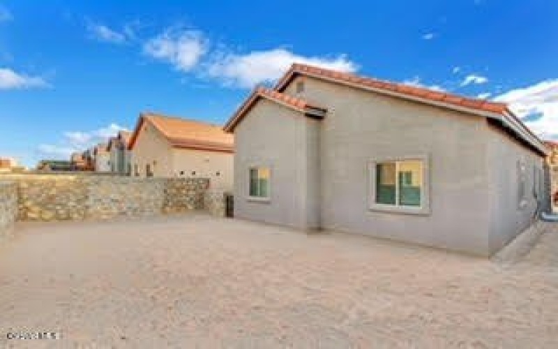 1065 Shields Street, El Paso, TX 79928, 4 Habitaciones Habitaciones , ,2 BañosBaños,Residential,En Venta,1065 Shields Street,896794