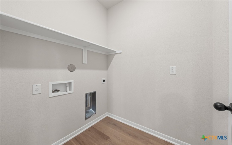 8124 Pineridge Way, Temple, TX 76502, 3 Bedrooms Bedrooms, ,2 BathroomsBathrooms,Residential,For Sale,8124 Pineridge Way,0,585980