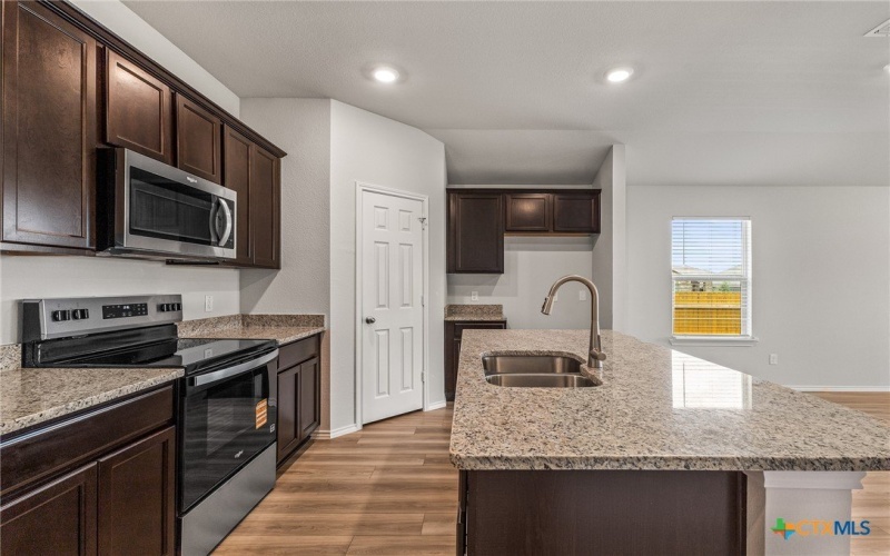 8905 Flat Iron Drive, Temple, TX 76502, 4 Bedrooms Bedrooms, ,2 BathroomsBathrooms,Residential,For Sale,8905 Flat Iron Drive,586378