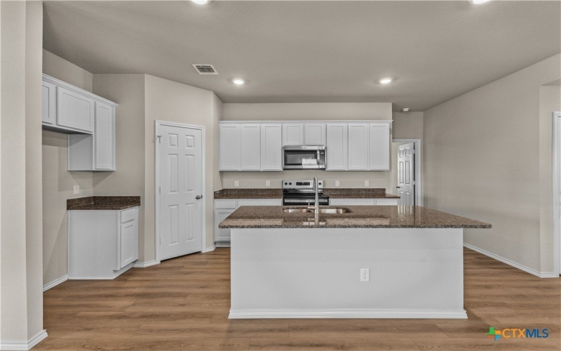 702 Stonevalley Road, Temple, TX 76502, 3 Bedrooms Bedrooms, ,2 BathroomsBathrooms,Residential,For Sale,702 Stonevalley Road,586379