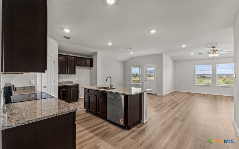 921 Coyote Creek, Temple, TX 76502, 4 Bedrooms Bedrooms, ,2 BathroomsBathrooms,Residential,For Sale,921 Coyote Creek,586388