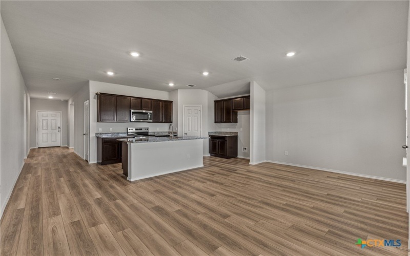 921 Coyote Creek, Temple, TX 76502, 4 Bedrooms Bedrooms, ,2 BathroomsBathrooms,Residential,For Sale,921 Coyote Creek,586388