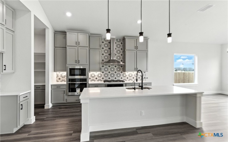 1637 Saddleback Run, New Braunfels, TX 78130, 4 Bedrooms Bedrooms, ,3 BathroomsBathrooms,Residential,For Sale,1637 Saddleback Run,0,586468