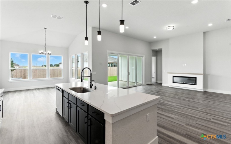 1637 Saddleback Run, New Braunfels, TX 78130, 4 Bedrooms Bedrooms, ,3 BathroomsBathrooms,Residential,For Sale,1637 Saddleback Run,0,586468