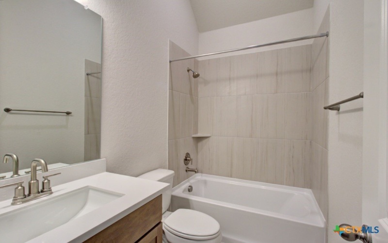 734 Groudsel, New Braunfels, TX 78132, 3 Habitaciones Habitaciones , ,2 BañosBaños,Residential,En Venta,734 Groudsel,586470