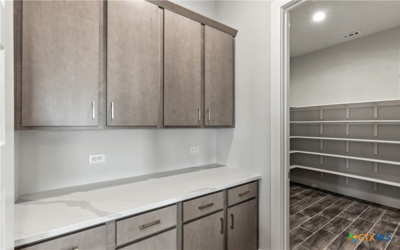1633 Saddleback Run, New Braunfels, TX 78130, 4 Bedrooms Bedrooms, ,3 BathroomsBathrooms,Residential,For Sale,1633 Saddleback Run,0,586474
