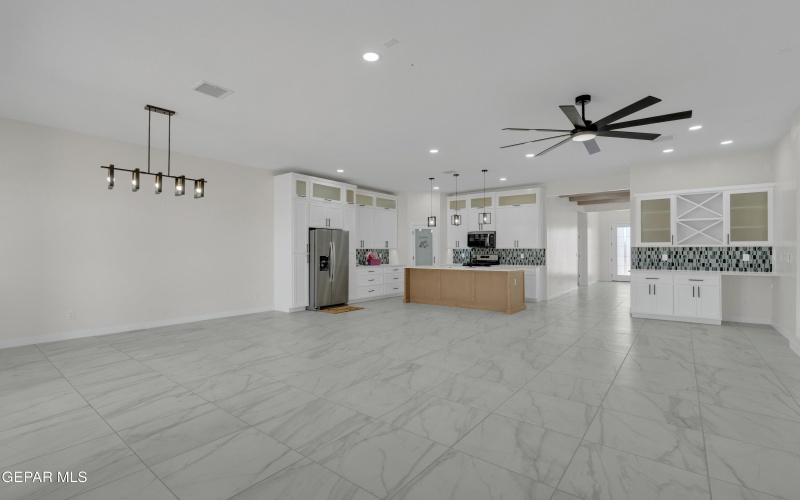 340 Burbridge Road, Clint, TX 79836, 4 Bedrooms Bedrooms, ,3 BathroomsBathrooms,Residential,For Sale,340 Burbridge Road,0,926433