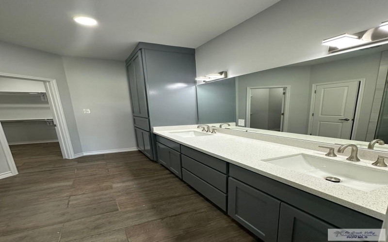 2299 ATHENS ST., BROWNSVILLE, TX 78520, 4 Habitaciones Habitaciones , ,3 BañosBaños,Residential,En Venta,2299 ATHENS ST.,29761752