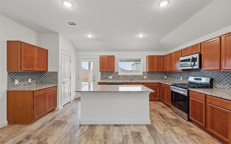 1138 Baker Bridge Drive, Forney, TX 75126, 3 Habitaciones Habitaciones , ,2 BañosBaños,Residential,En Venta,1138 Baker Bridge Drive,20781256