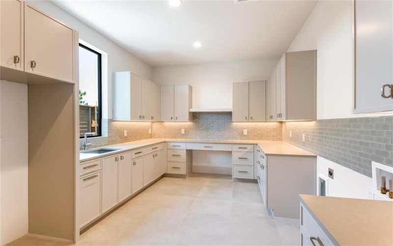 7522 Midbury Drive, Dallas, TX 75230, 6 Habitaciones Habitaciones , ,7 BañosBaños,Residential,En Venta,7522 Midbury Drive,20936670