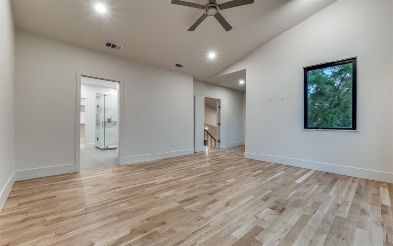 8802 Diceman Drive, Dallas, TX 75218, 4 Habitaciones Habitaciones , ,5 BañosBaños,Residential,En Venta,8802 Diceman Drive,20981035