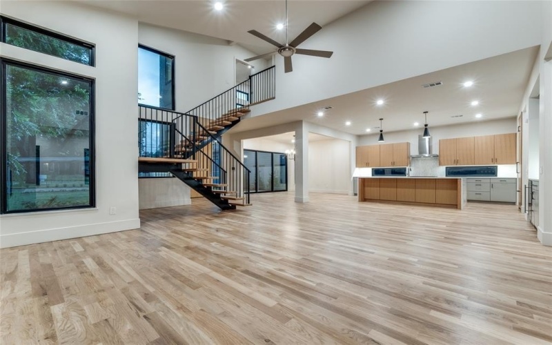 8802 Diceman Drive, Dallas, TX 75218, 4 Habitaciones Habitaciones , ,5 BañosBaños,Residential,En Venta,8802 Diceman Drive,20981035