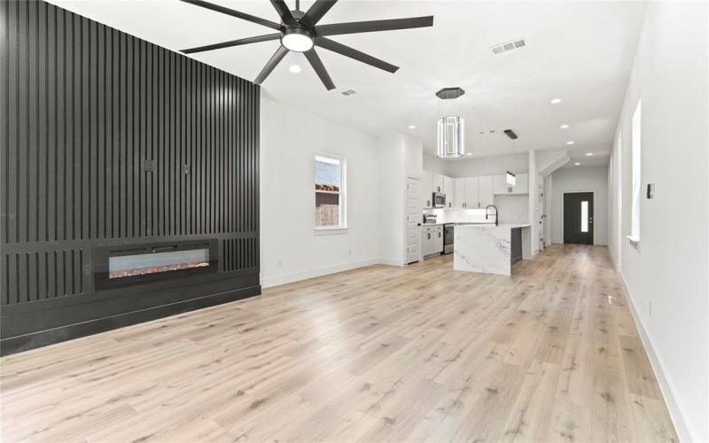 1614 Garden Drive, Dallas, TX 75215, 3 Bedrooms Bedrooms, ,2 BathroomsBathrooms,Residential,For Sale,1614 Garden Drive,20999020