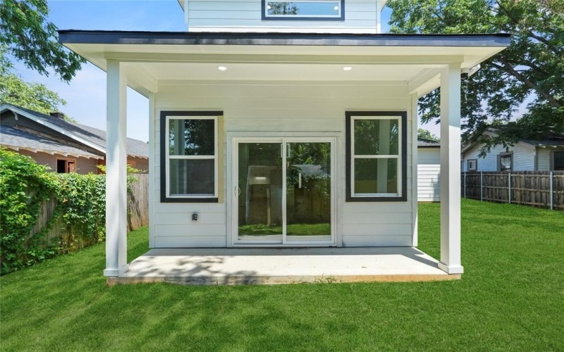 1614 Garden Drive, Dallas, TX 75215, 3 Bedrooms Bedrooms, ,2 BathroomsBathrooms,Residential,For Sale,1614 Garden Drive,20999020