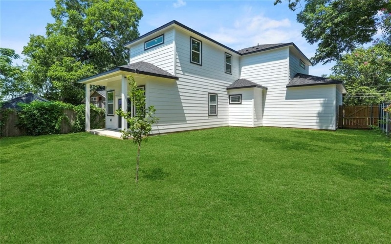 1614 Garden Drive, Dallas, TX 75215, 3 Bedrooms Bedrooms, ,2 BathroomsBathrooms,Residential,For Sale,1614 Garden Drive,20999020