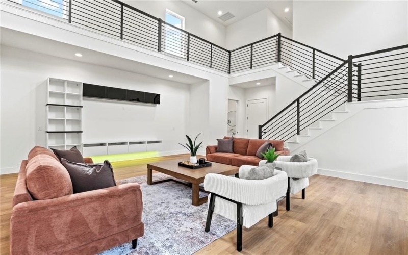 1526 Claude Street, Dallas, TX 75203, 3 Habitaciones Habitaciones , ,2 BañosBaños,Residential,En Venta,1526 Claude Street,20999021