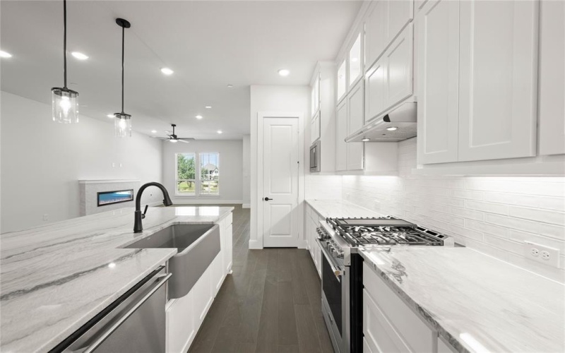 1848 Wittington Place, Farmers Branch, TX 75234, 3 Habitaciones Habitaciones , ,2 BañosBaños,Residential,En Venta,1848 Wittington Place,0,20999456