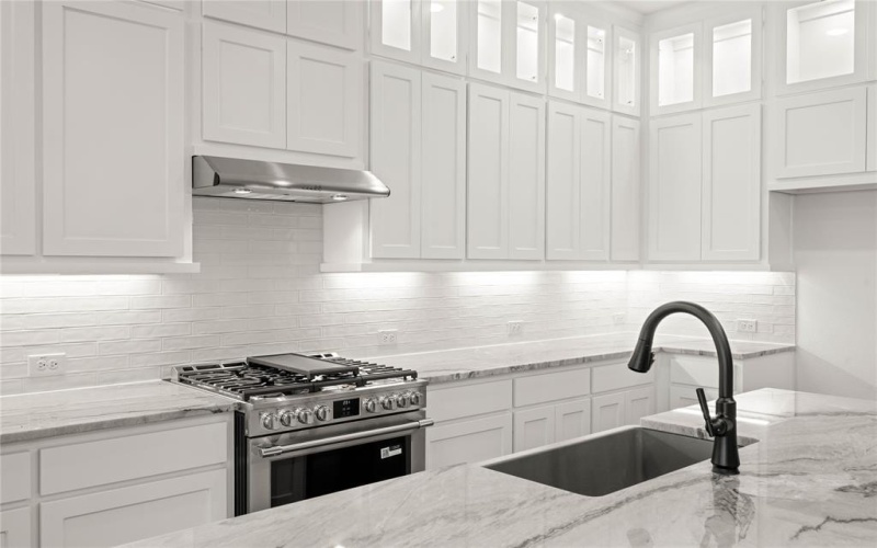 1848 Wittington Place, Farmers Branch, TX 75234, 3 Habitaciones Habitaciones , ,2 BañosBaños,Residential,En Venta,1848 Wittington Place,0,20999456