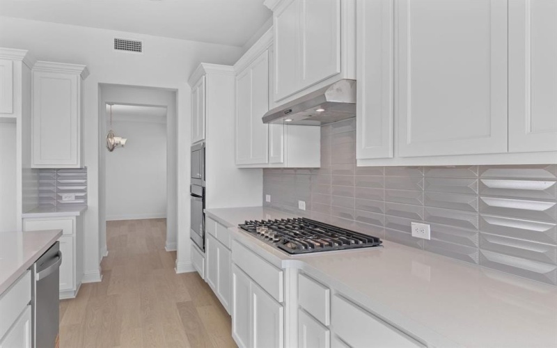 2106 Big Cypress Road, Mansfield, TX 76063, 5 Habitaciones Habitaciones , ,5 BañosBaños,Residential,En Venta,2106 Big Cypress Road,0,20999541