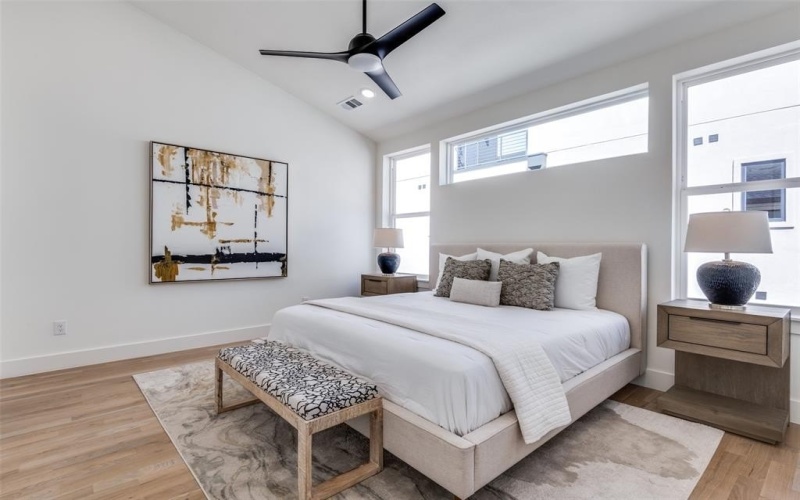 2908 Hawthorne Avenue #103, Dallas, TX 75219, 2 Habitaciones Habitaciones , ,2 BañosBaños,Residential,En Venta,2908 Hawthorne Avenue,20999591