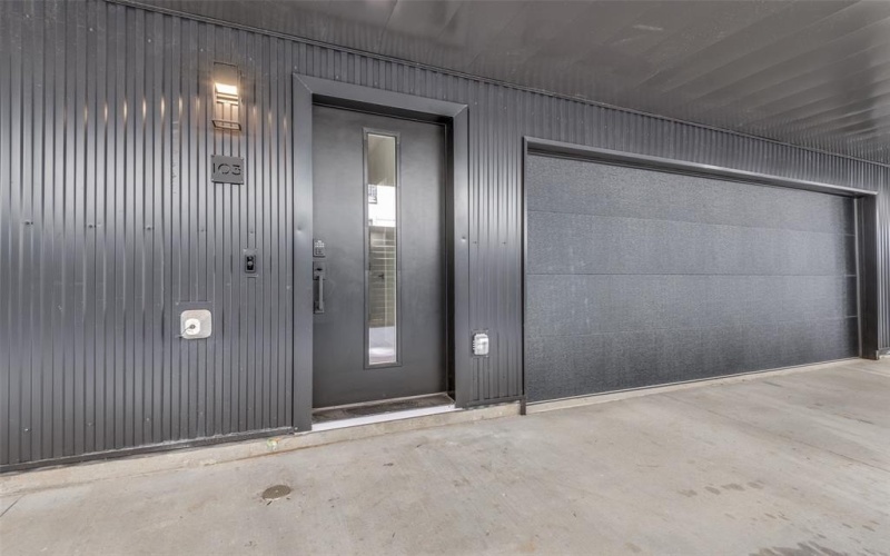 2908 Hawthorne Avenue #103, Dallas, TX 75219, 2 Habitaciones Habitaciones , ,2 BañosBaños,Residential,En Venta,2908 Hawthorne Avenue,20999591