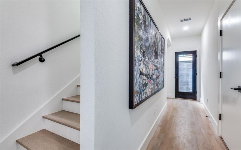 2908 Hawthorne Avenue #103, Dallas, TX 75219, 2 Habitaciones Habitaciones , ,2 BañosBaños,Residential,En Venta,2908 Hawthorne Avenue,20999591
