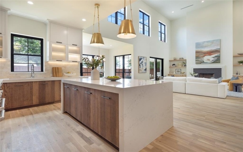 3228 Townsend Drive, Dallas, TX 75229, 5 Bedrooms Bedrooms, ,6 BathroomsBathrooms,Residential,For Sale,3228 Townsend Drive,20999615