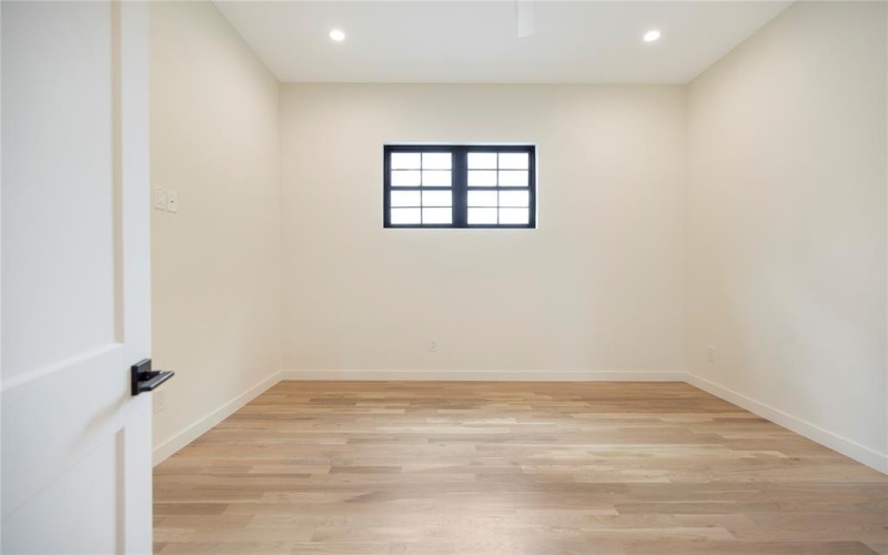 3228 Townsend Drive, Dallas, TX 75229, 5 Bedrooms Bedrooms, ,6 BathroomsBathrooms,Residential,For Sale,3228 Townsend Drive,20999615
