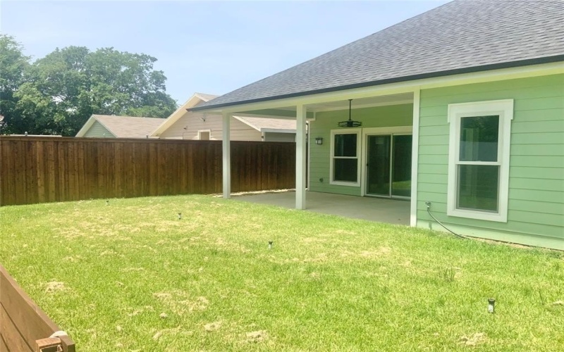 1812 Muncie Avenue, Dallas, TX 75212, 4 Habitaciones Habitaciones , ,3 BañosBaños,Residential,En Venta,1812 Muncie Avenue,20999624