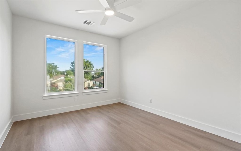 2219 W Lovers Lane, Dallas, TX 75235, 4 Habitaciones Habitaciones , ,3 BañosBaños,Residential,En Venta,2219 W Lovers Lane,20999676