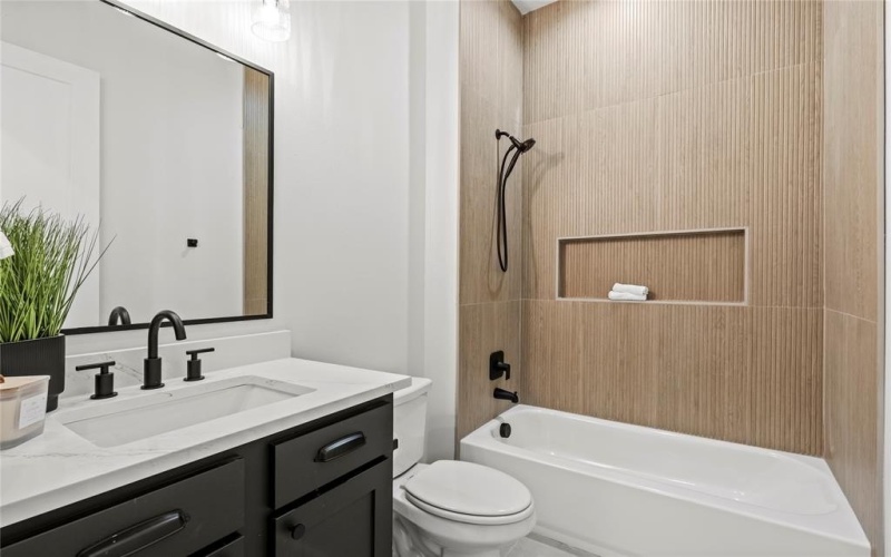 2219 W Lovers Lane, Dallas, TX 75235, 4 Habitaciones Habitaciones , ,3 BañosBaños,Residential,En Venta,2219 W Lovers Lane,20999676