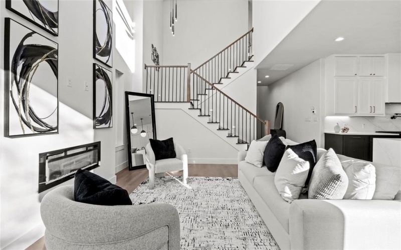 2219 W Lovers Lane, Dallas, TX 75235, 4 Habitaciones Habitaciones , ,3 BañosBaños,Residential,En Venta,2219 W Lovers Lane,20999676